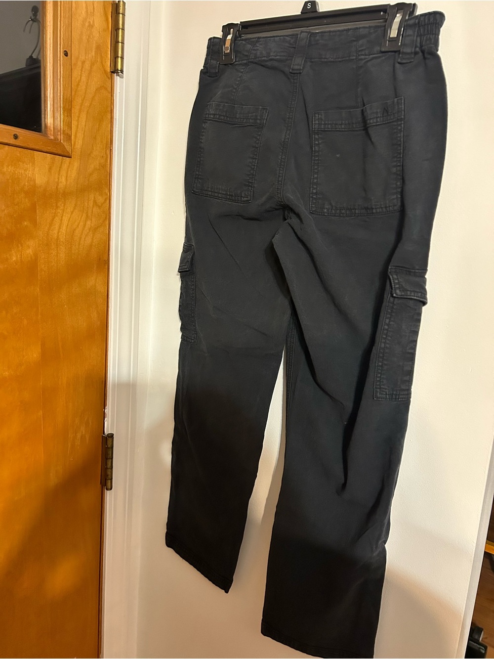 American Eagle Outfitters Black Women's Cargo Pants - Picture 5 of 9